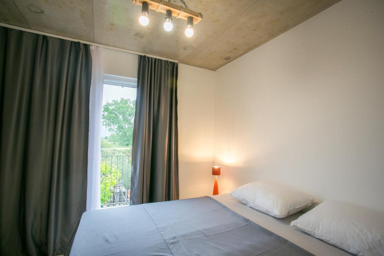 Aparthotel Kitehouse Usce Komin  Zewnętrze zdjęcie